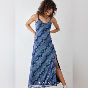 UO Urban Outfitters Blue Flower Mesh Maxi Dress Small